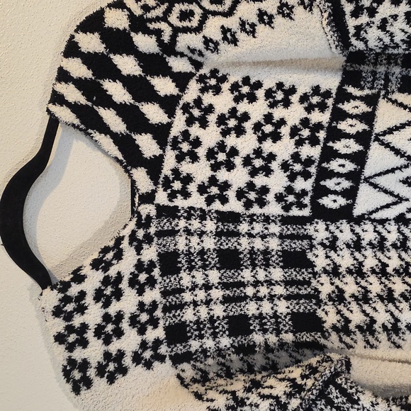 POL Oversized Soft Sweater - Picture 7 of 10